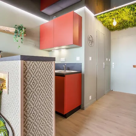 Jungle House Heliopolis 아파트 아그