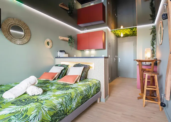 Jungle House Heliopolis 아파트 *