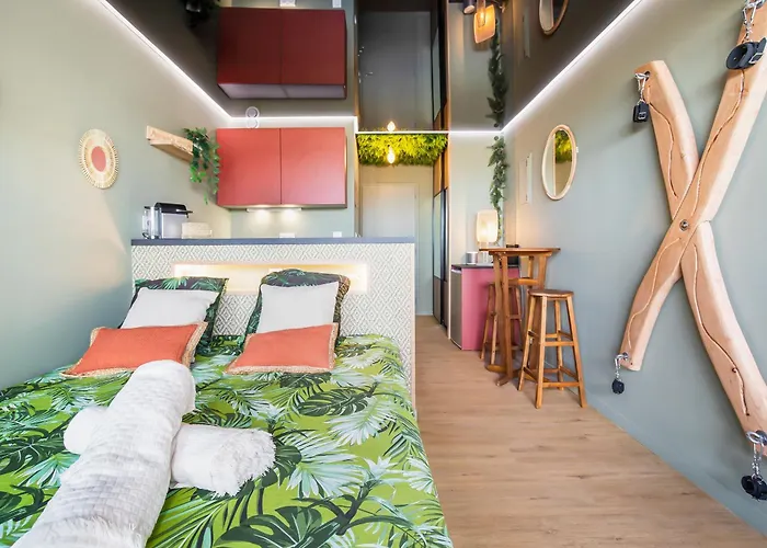 Jungle House Heliopolis 아파트 *